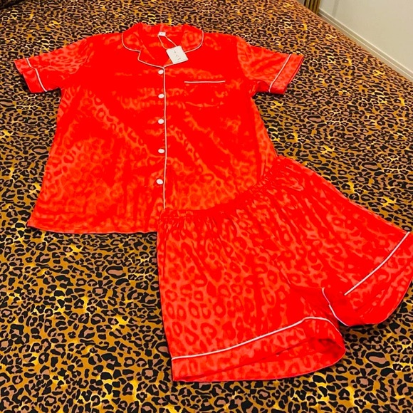 Red Leopard Matching Satin Set - Picture 3 of 9